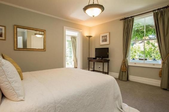 Garden Room Suite